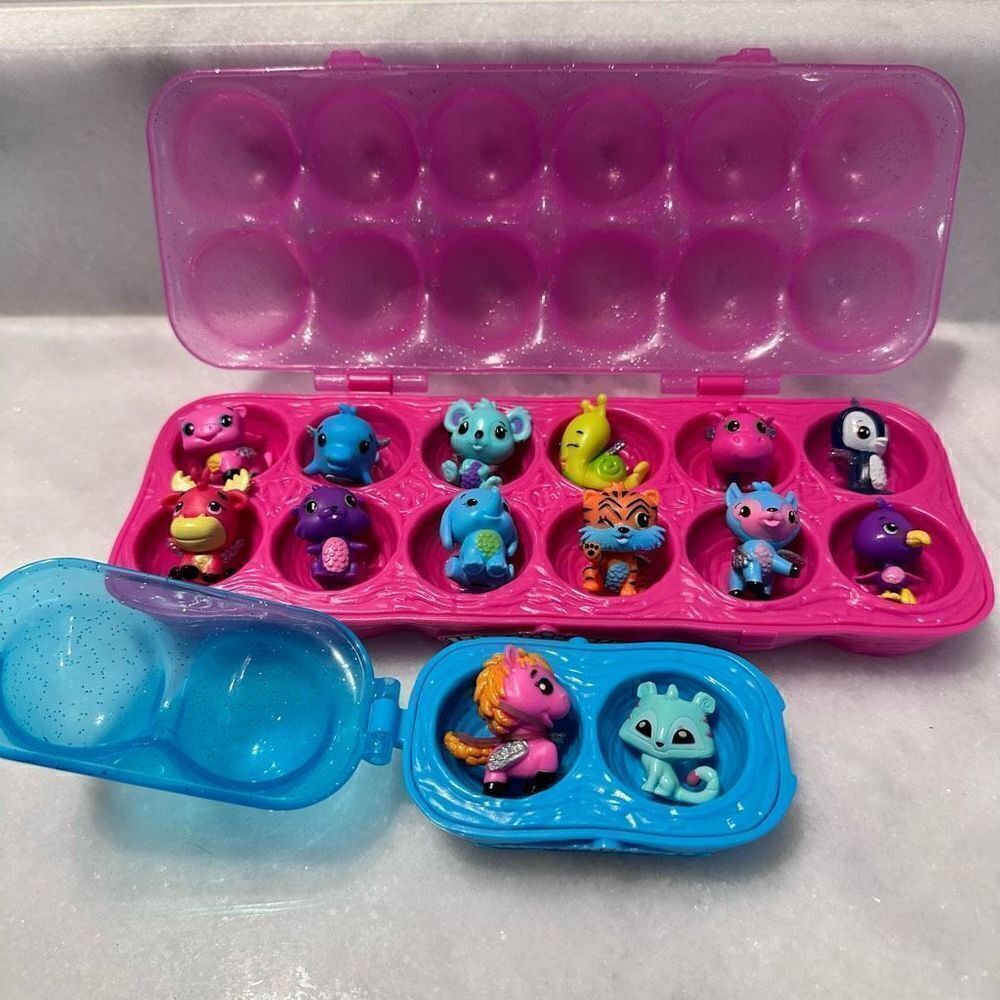 Hatchimals Colleggtibles 14 Figures Glitter Glamfetti Egg Storage Crates